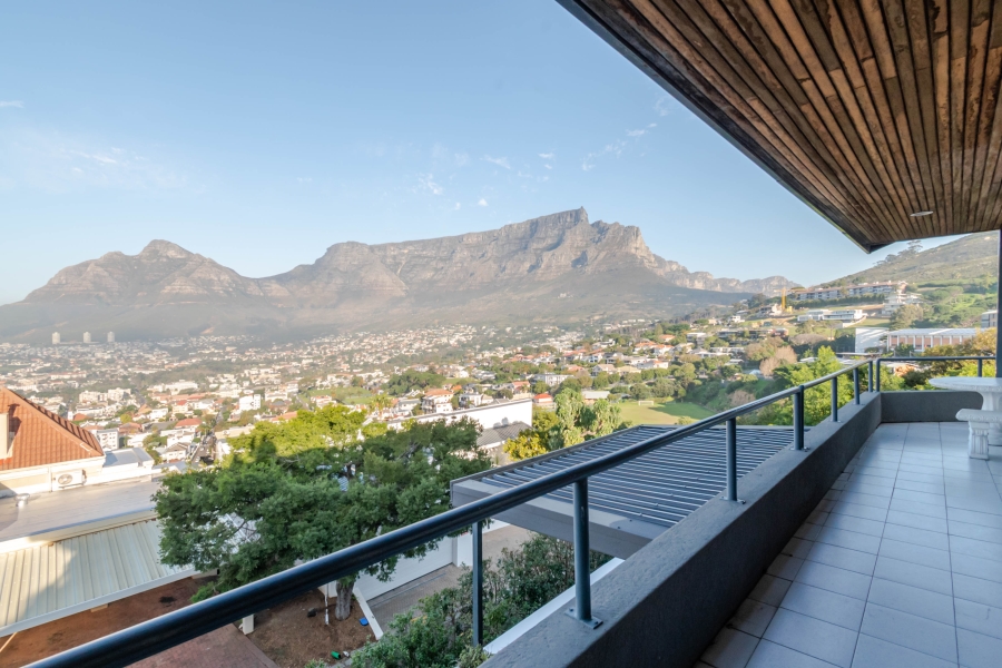 To Let 3 Bedroom Property for Rent in Tamboerskloof Western Cape